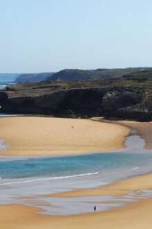 A melhor praia da Europa é portuguesa e fica em Aljezur 